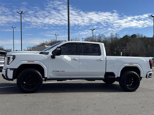 2024 GMC Sierra 2500 AT4