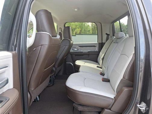 2025 RAM 2500 Laramie Crew Cab 4x4 6'4' Box