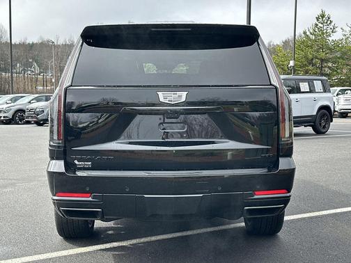 2025 Cadillac Escalade Sport Platinum