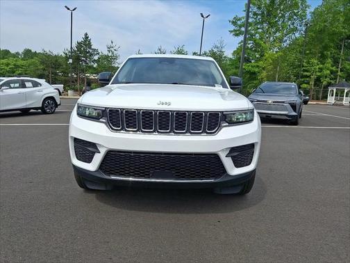 2024 Jeep Grand Cherokee Laredo X 4x4