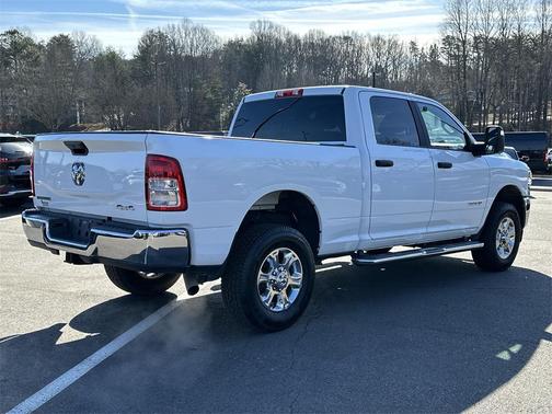 2024 RAM 2500 Big Horn Crew Cab 4x4 6'4' Box