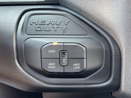 2025 RAM 2500 Tradesman Crew Cab 4x4 6'4' Box