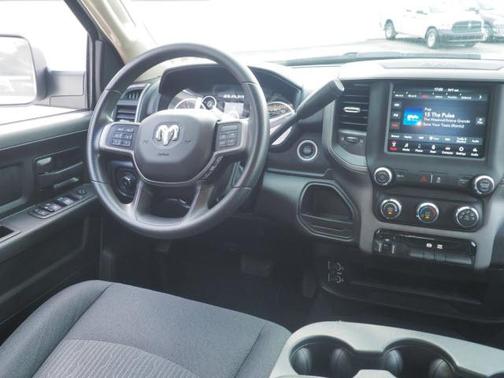 2020 RAM 2500 Tradesman Crew Cab 4X4 6'4' Box