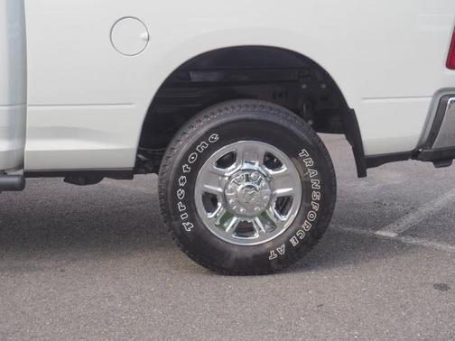 2020 RAM 2500 Tradesman Crew Cab 4X4 6'4' Box