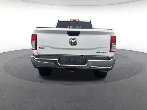 2020 RAM 2500 Tradesman Crew Cab 4X4 6'4' Box