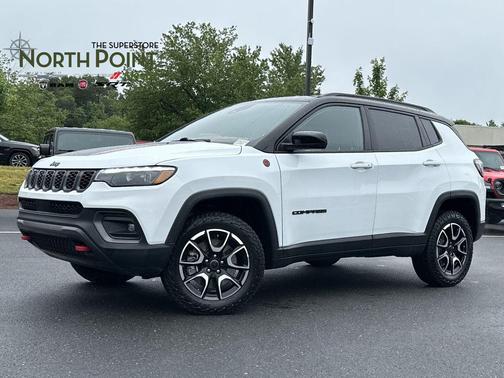 Bright White Clearcoat 2025 Jeep Compass Trailhawk