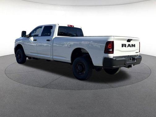 2026 RAM 2500 Tradesman Crew Cab 4x4 8' Box