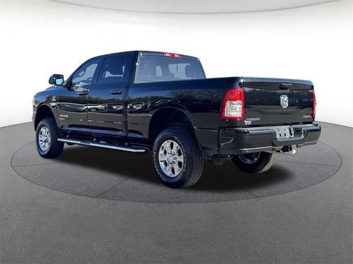 2021 RAM 2500 Big Horn Crew Cab 4x4 6'4' Box