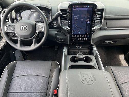 2025 RAM 3500 Laramie Crew Cab 4x4 8' Box