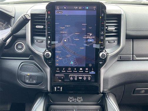 2025 RAM 3500 Laramie Crew Cab 4x4 8' Box