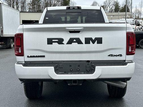 2026 RAM 3500 Laramie Crew Cab 4x4 6'4' Box