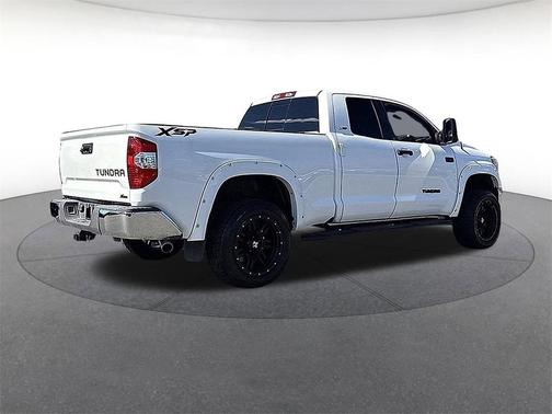 2017 Toyota Tundra SR5