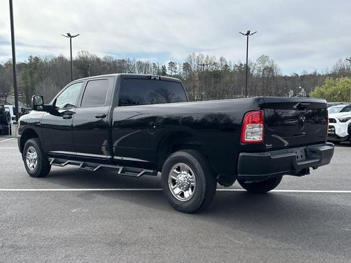 2024 RAM 3500 Tradesman Crew Cab 4x4 8' Box