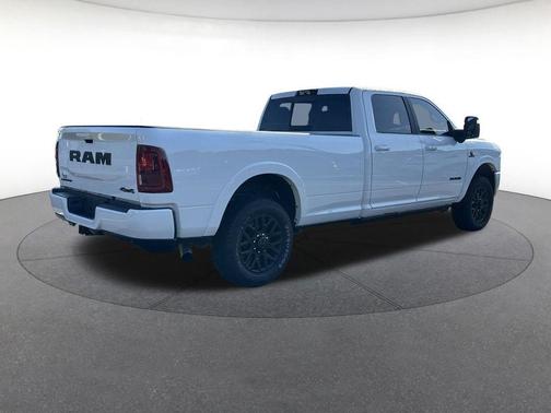 Bright White Clearcoat 2026 RAM 2500 Limited Crew Cab 4x4 8' Box