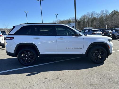 2023 Jeep Grand Cherokee Altitude