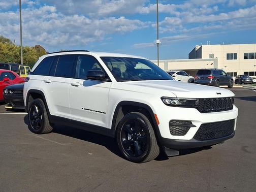 2023 Jeep Grand Cherokee Altitude