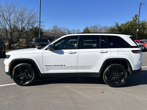 2023 Jeep Grand Cherokee Altitude