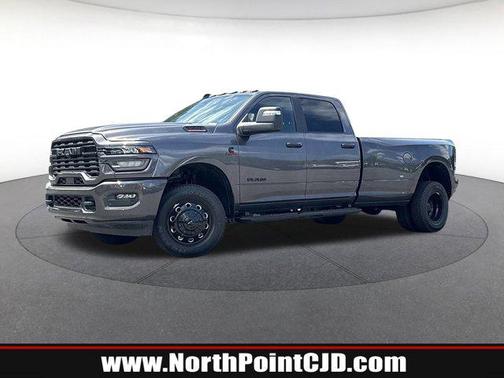 2025 RAM 3500 Big Horn Crew Cab 4x4 8' Box