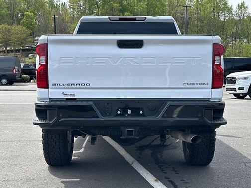 2024 Chevrolet Silverado 2500 Custom