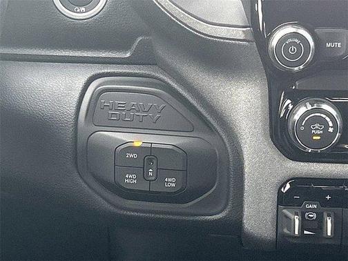 2025 RAM 2500 Tradesman Crew Cab 4x4 8' Box