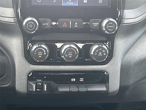 2025 RAM 2500 Tradesman Crew Cab 4x4 8' Box