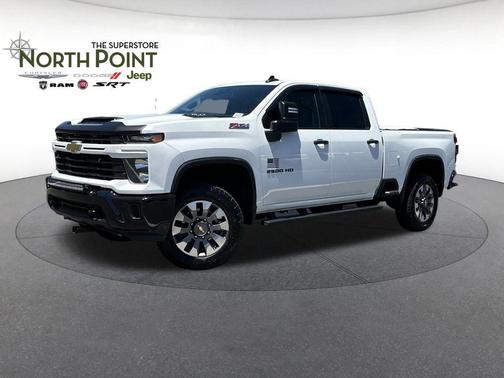 Summit White 2024 Chevrolet Silverado 2500 Custom