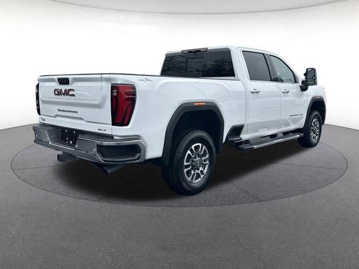 2025 GMC Sierra 2500 SLT