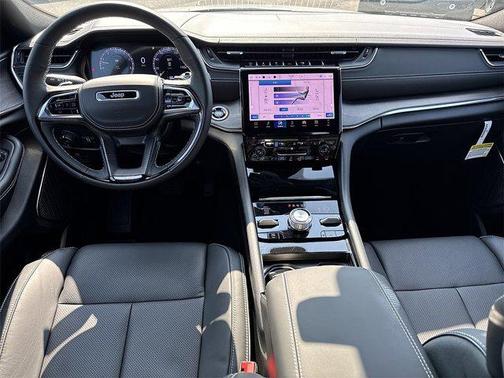 2025 Jeep Grand Cherokee Overland