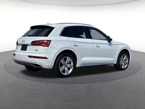 2018 Audi Q5 2.0T Premium Plus