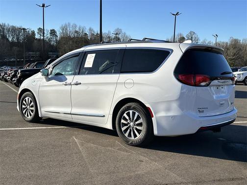 2020 Chrysler Pacifica Hybrid Limited