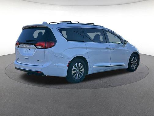 2020 Chrysler Pacifica Hybrid Limited