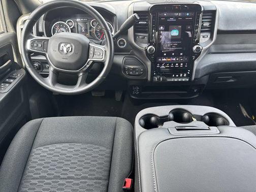 2026 RAM 2500 Tradesman Crew Cab 4x4 6'4' Box