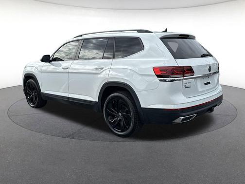 2022 Volkswagen Atlas 3.6L SE w/Technology