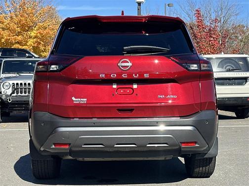 2022 Nissan Rogue SL