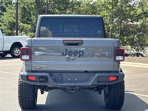 2022 Jeep Gladiator Sport S