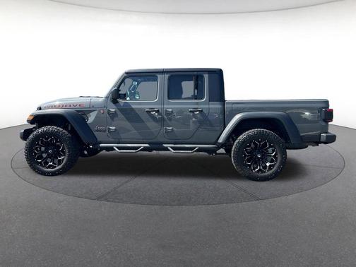 Sting-Gray Clearcoat 2020 Jeep Gladiator Mojave 4x4