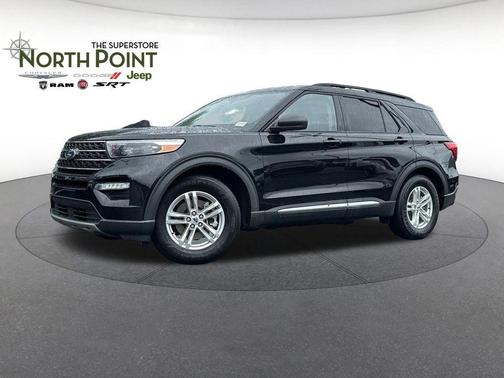 Agate Black Metallic 2022 Ford Explorer XLT