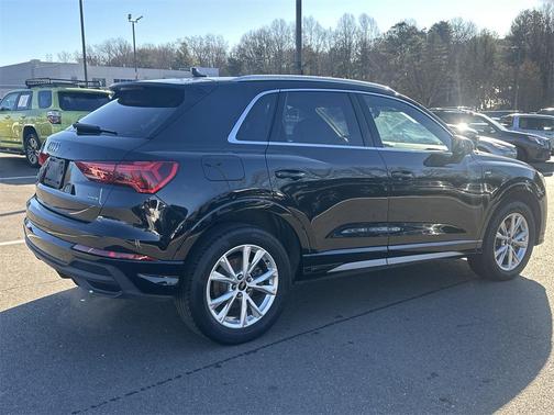 2024 Audi Q3 Premium 45 TFSI S line quattro Tiptronic