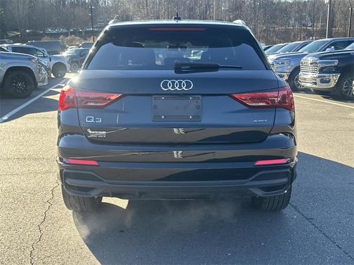 2024 Audi Q3 Premium 45 TFSI S line quattro Tiptronic