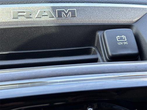 2023 RAM 2500 Laramie Crew Cab 4x4 6'4' Box