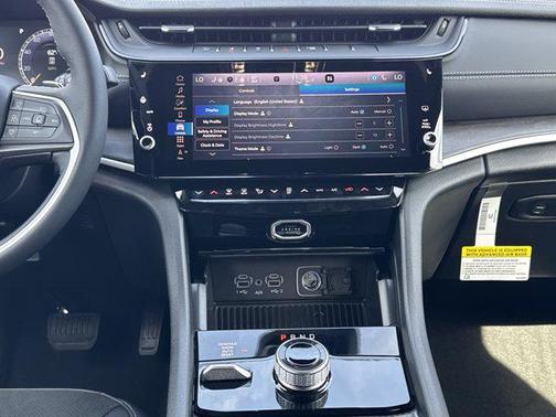 2026 Jeep Grand Cherokee Altitude