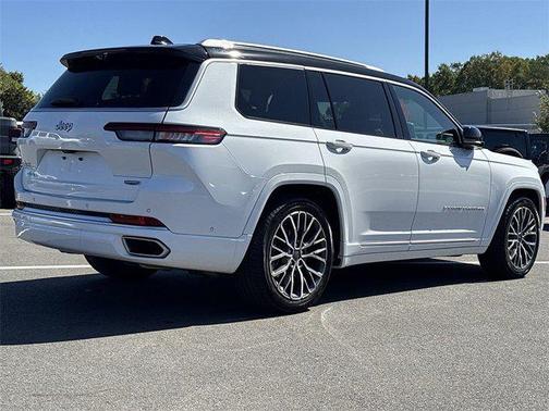 2023 Jeep Grand Cherokee L Summit Reserve