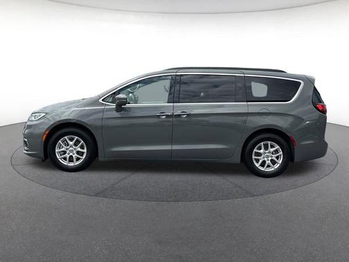 Ceramic Gray Clearcoat 2022 Chrysler Pacifica Touring L