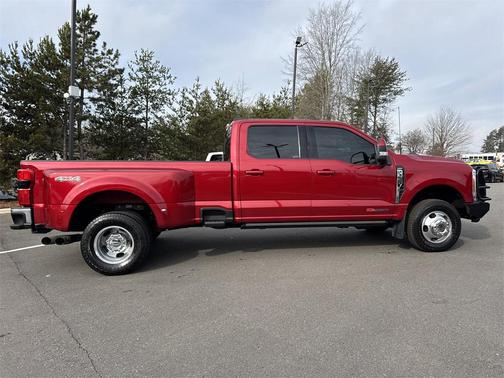2023 Ford F-350 Lariat