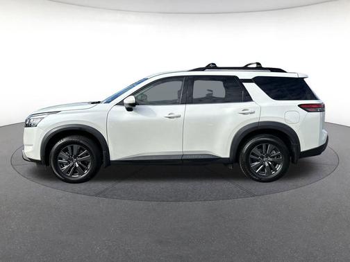2022 Nissan Pathfinder SV 2WD