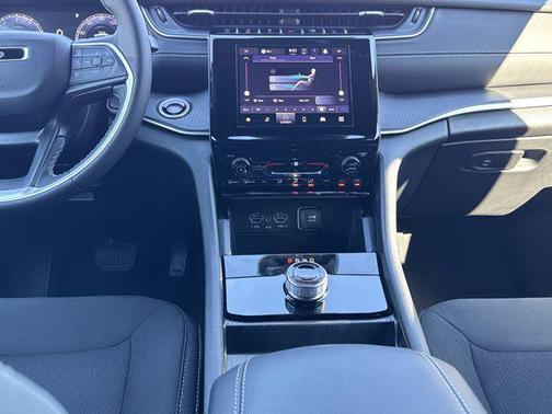 Bright White Clearcoat 2025 Jeep Grand Cherokee L Laredo
