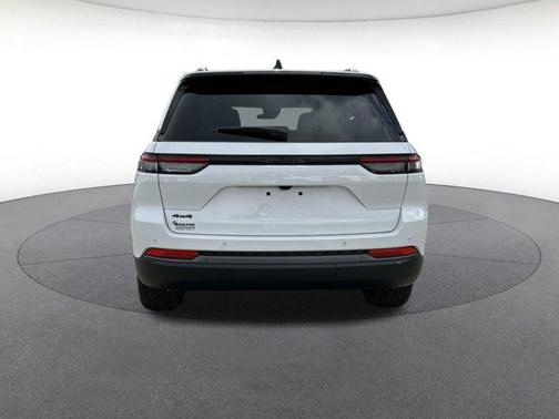 2026 Jeep Grand Cherokee Altitude