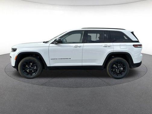 2026 Jeep Grand Cherokee Altitude