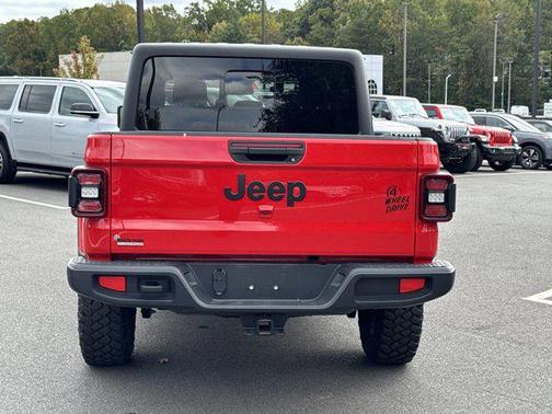 2024 Jeep Gladiator Willys