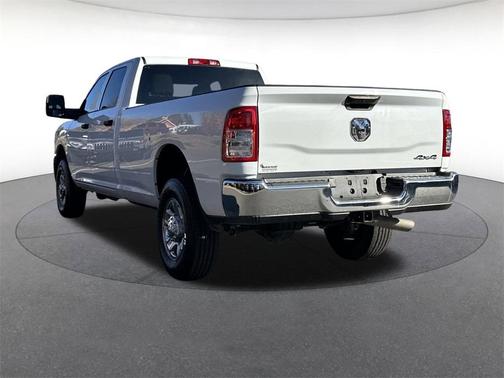 2024 RAM 2500 Tradesman Crew Cab 4x4 8' Box